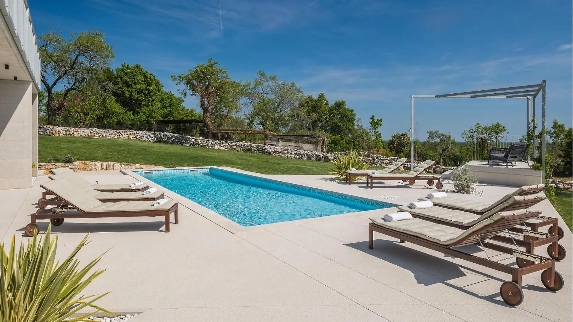Beautiful home in Barban w/ Outdoor swimming pool, WiFi&3 Bedrooms Vakantiehuis